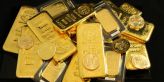 Cena zlata vytváří klesající pin bar. Vrátí se k psychologické hranici 2 000 USD za unci?