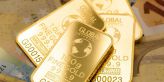 Lukáš Kovanda: Zlato zdražuje nad 2000 dolarů za unci. Svět se kvůli způsobu převzetí Credit Suisse bojí pádů dalších bank