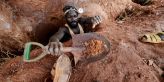 Nelegální těžba zlata slibuje v Ghaně bohatství i podlomené zdraví
