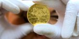 Češi v době pandemie koronaviru investují do zlata, kupují mince i cihly