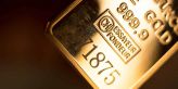 Ceny zlata klesly pod 2000 USD, protože sázky na brzké snížení sazeb Fedu ustupují