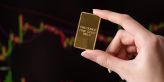 Nový rekord ceny zlata: 2 079,76 dolaru za unci