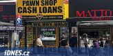 Zlato místo bankomatu. Američané berou útokem zastavárny a zbavují se ho